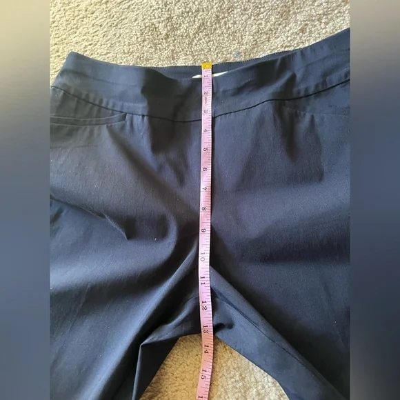 NEW Talbots Slimming Pull On Navy Pants size 12P - Picture 8 of 9